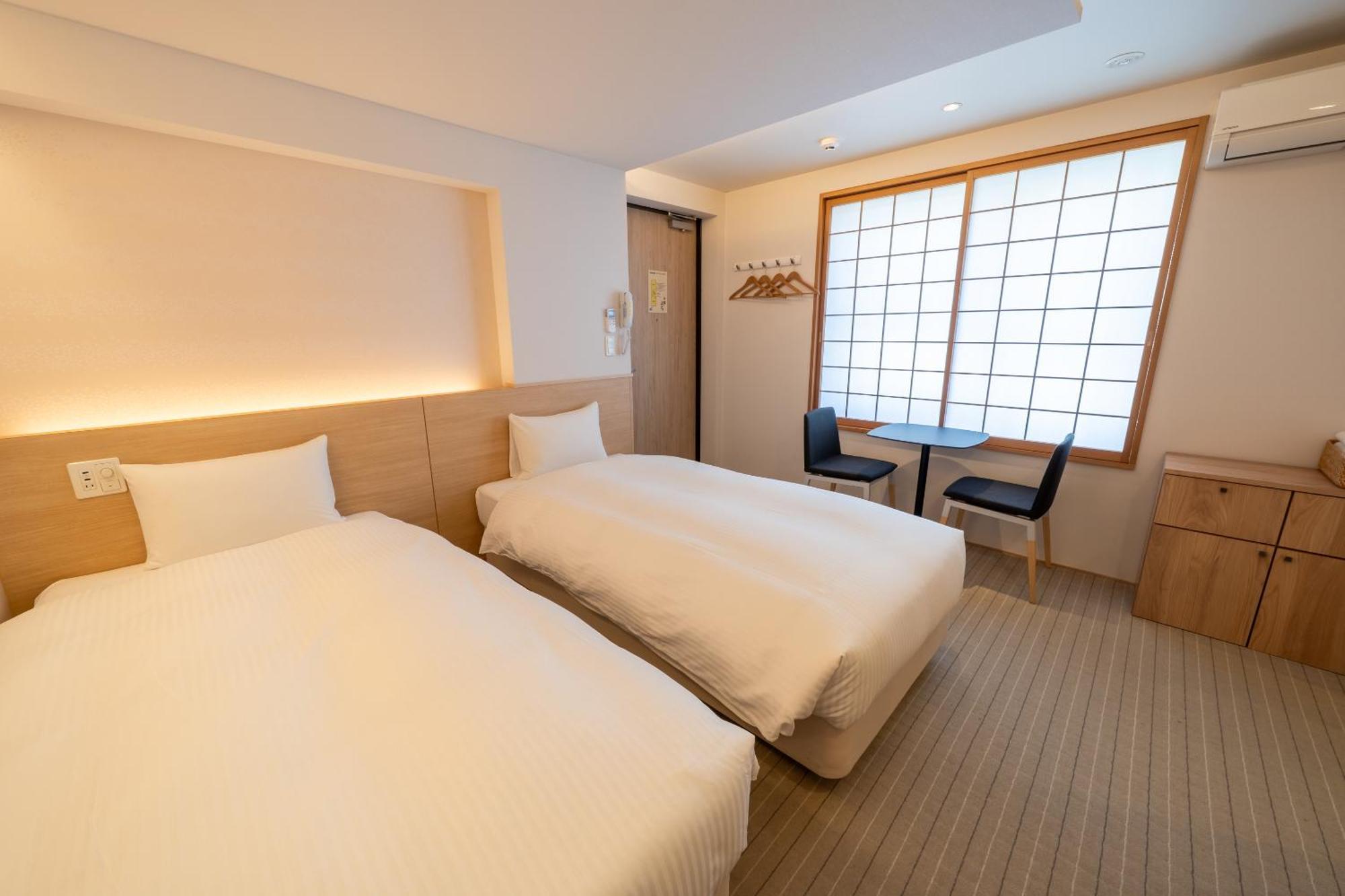 Resi Stay Hachi Inn Киото Екстериор снимка